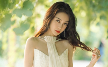 sex gấm kami Anh xã đần để bà xã làm người mẫu khỏa thân cho cấp trên chụp rồi bị làm tình trước mặt luôn