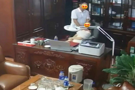 vivamax sex Chăm sóc bố Chồng yêu già, vợ của con trai phát hiện cặc của bố to hơn Ông chồng quá nhiều
